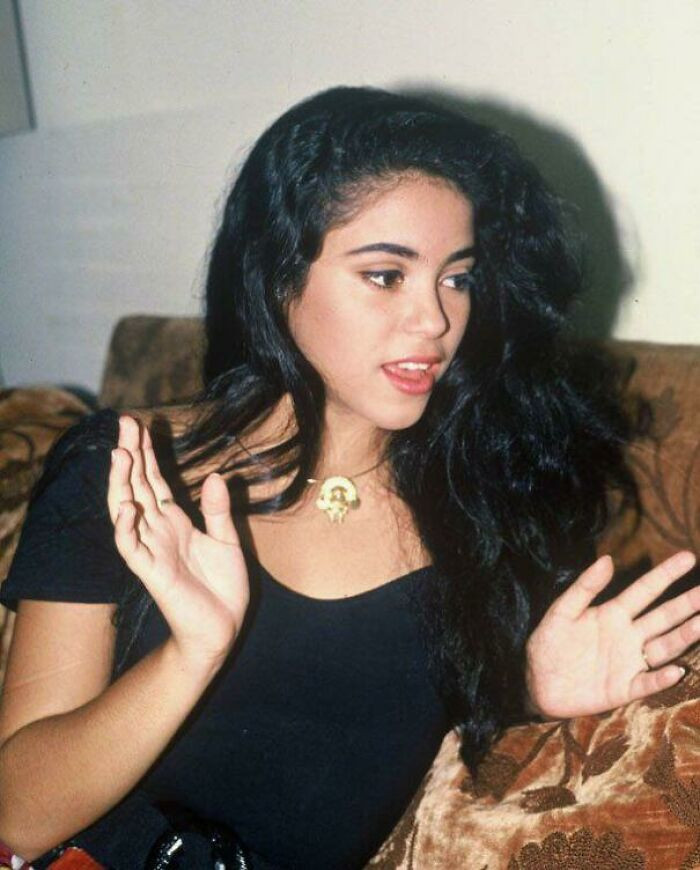 35. Here is Shakira in 1990