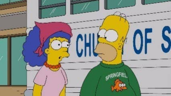 1. Even before it was discovered, Blinky appeared on Homer's shirt.