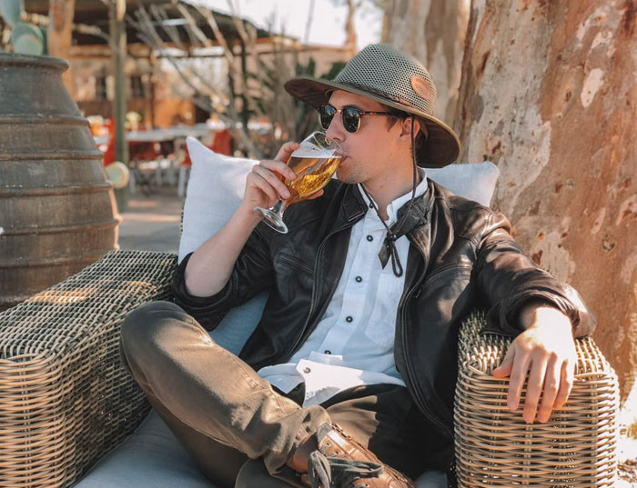 15. Different continents, same people