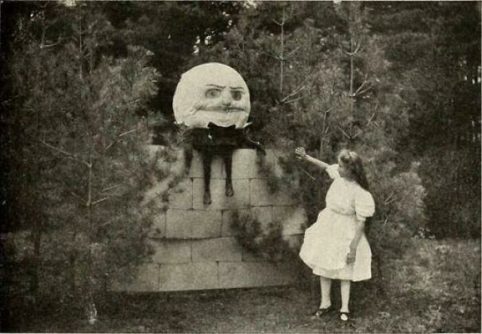 28. "Humpty Dumpty 1939"