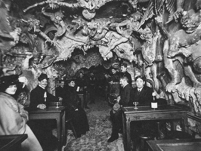 27. "‘Hells Cafe’ In Paris 1920s"