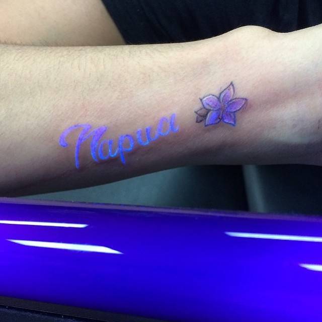 Something Neat About White Ink Tattoos That Is Attracting The Crowds They Glow Under Black Lights Something Neat About White Ink Tattoos That Is Attracting The Crowds They Glow Under Black Lights