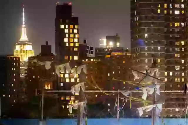 The Brooklyn Bridge has reopened following a safety inspection.