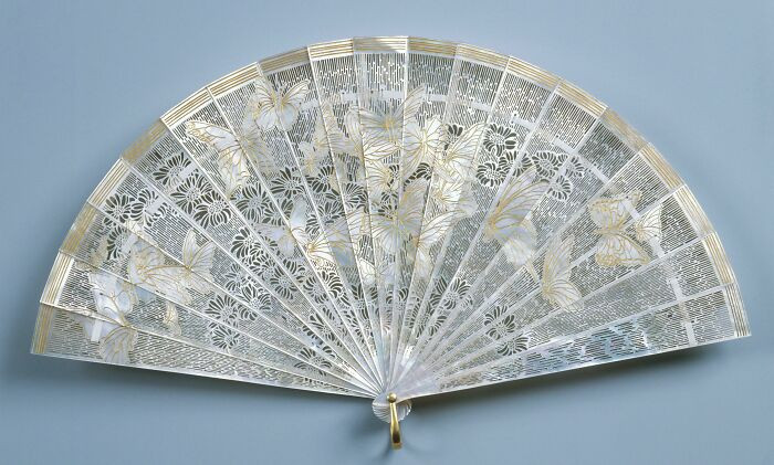 "René Lalique, Fan Of Mother-Of-Pearl, Gold, And Silk, French C. 1900"