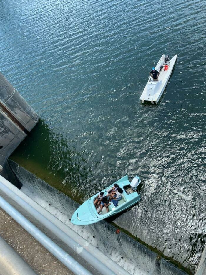 8. Motorboat Nearly Swept Over A Dam Spillway In Texas