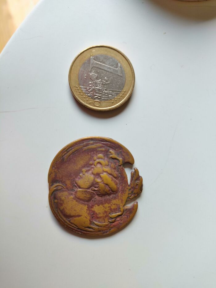 12. Found In A Garden Back In 1959, Still Haven't Been Able To Identify What It Is