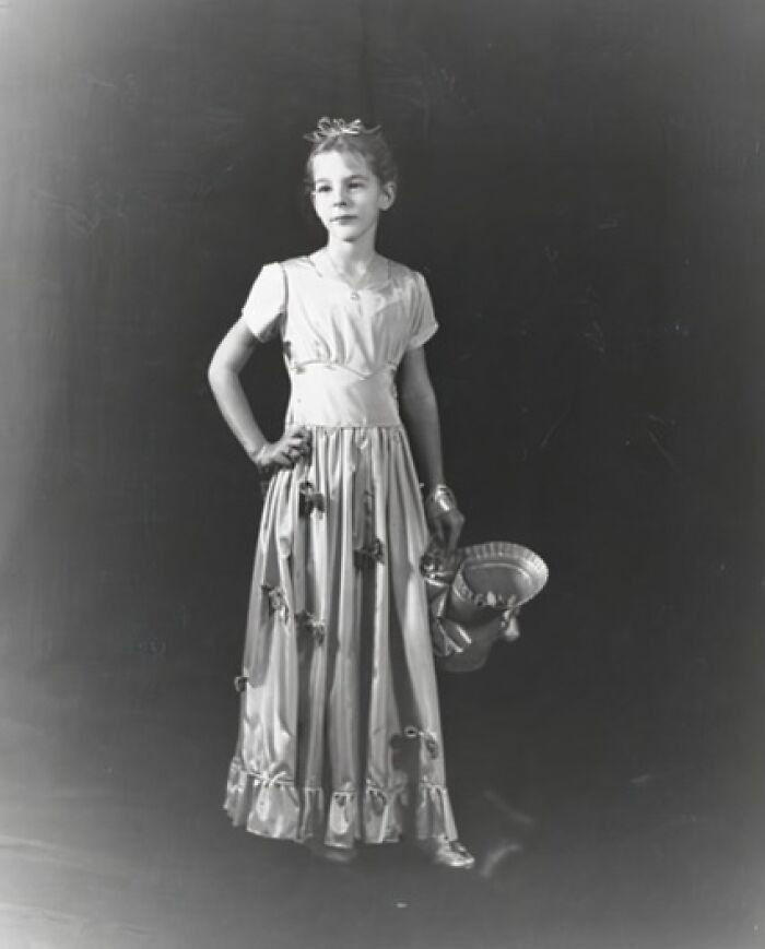 "Edwards Flower Girl, 1939"