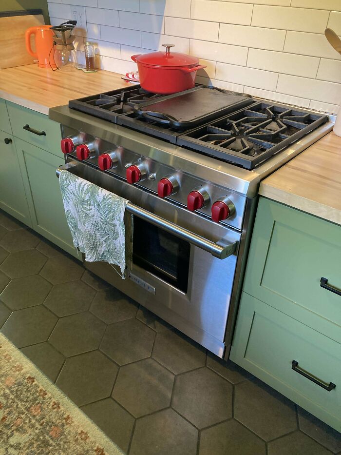 26. We Got These For Our DIY Kitchen Renovation For $2000. Barely Used And Working Great! Hopefully The Fridge Is Truly Bifl Because I Never Want To Move That Behemoth Ever Again