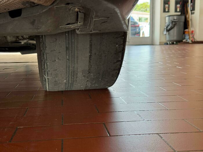 "Customer Refusing To Buy Tires. His Logic: I Will Get A New Tire When It Blows Out"