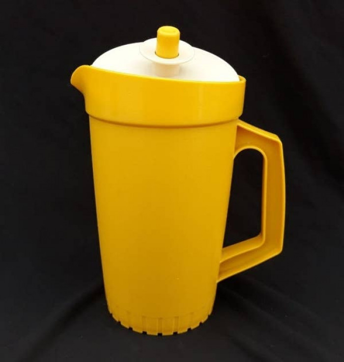 15. The Tupperware pitchers that had a button on top that needed to be pressed: