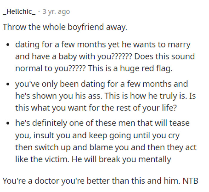 This person had so much to say about the post and the boyfriend. They called out all of the problems and red flags, which helps OP see the boyfriend for who he truly is.