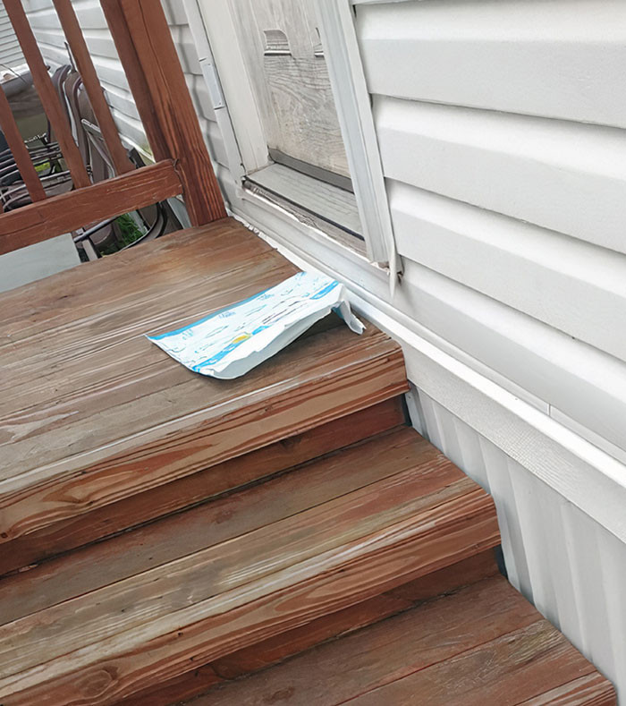 40. Amazon Literally Sent Me An Empty Bag, And The Delivery Picture Shows It Was Open. (Say Hi To My Invisible Graphics Card)