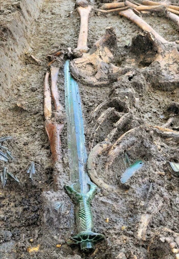 "A 3000 Year Old Perfectly Preserved Sword Dug Up In Germany"