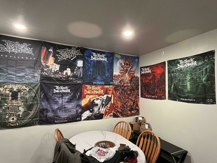 "32. This Is My Dining Room. Roast Me"