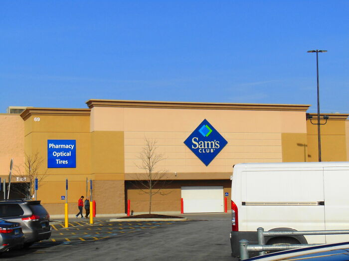 9. Referring to unfamiliar stores and unrealistic prices