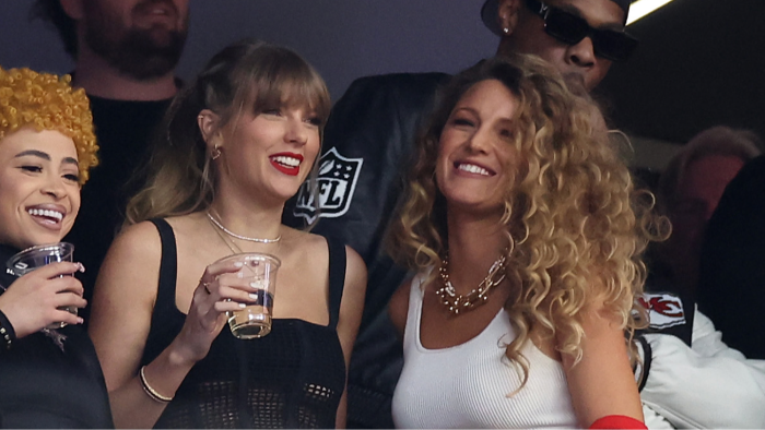 Taylor Swift and Blake Lively exchanging texts, conveying concern and reconnection.