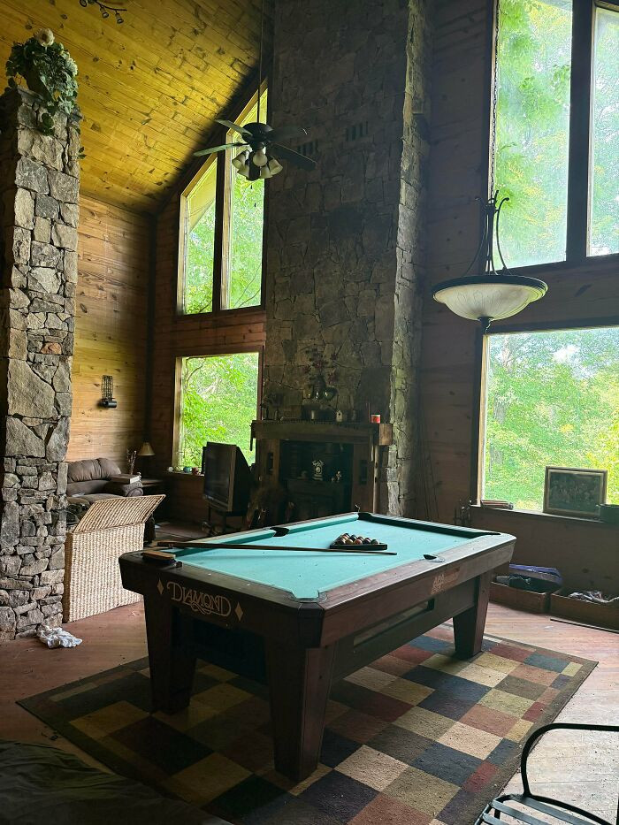 "Abandoned Cabin With Everything Left Behind"