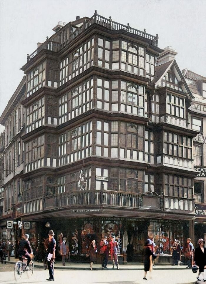 The Old Dutch House In Bristol, England. Built In 1676 And Destroyed In 1940
