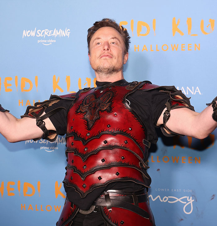 It seems Elon raided his 1200 BC wardrobe for this one. This look screams ‘ancient chic.’