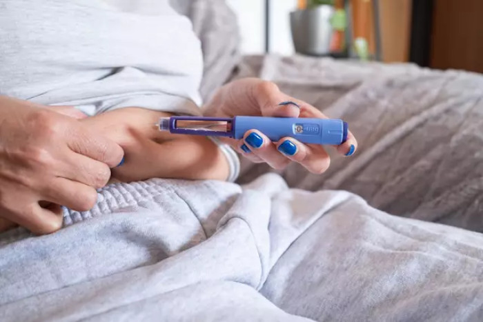 A foot and ankle surgeon is calling attention to a new side effect tied to weight loss drugs