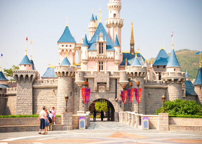 The proposal at Disneyland was short-lived