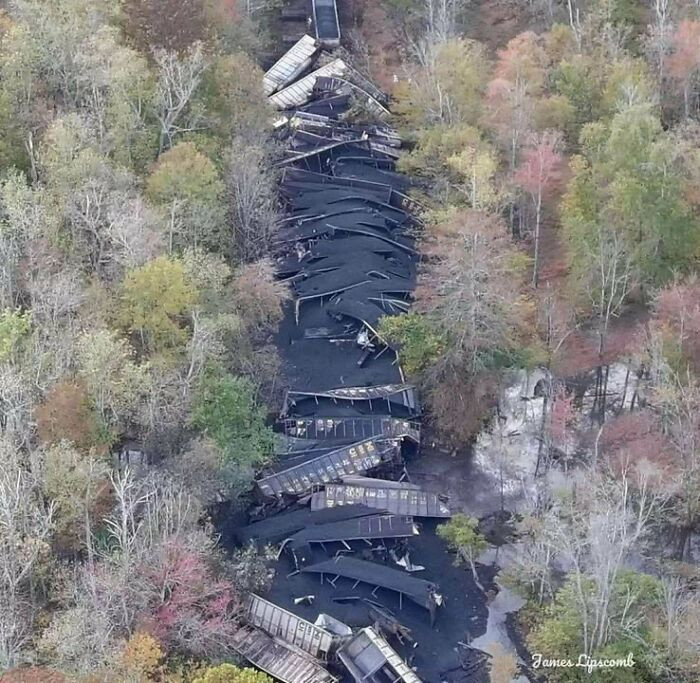 "Coal Train Derails Into Wetlands In Virginia, USA (October 25th, 2025)"