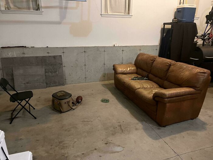 "The Boys' Winter Smoke Spot"
