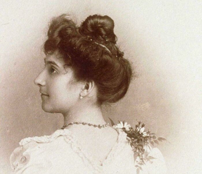 Jeanne Calment, the world’s longest-living confirmed person, pictured at 20 years old in 1895.
