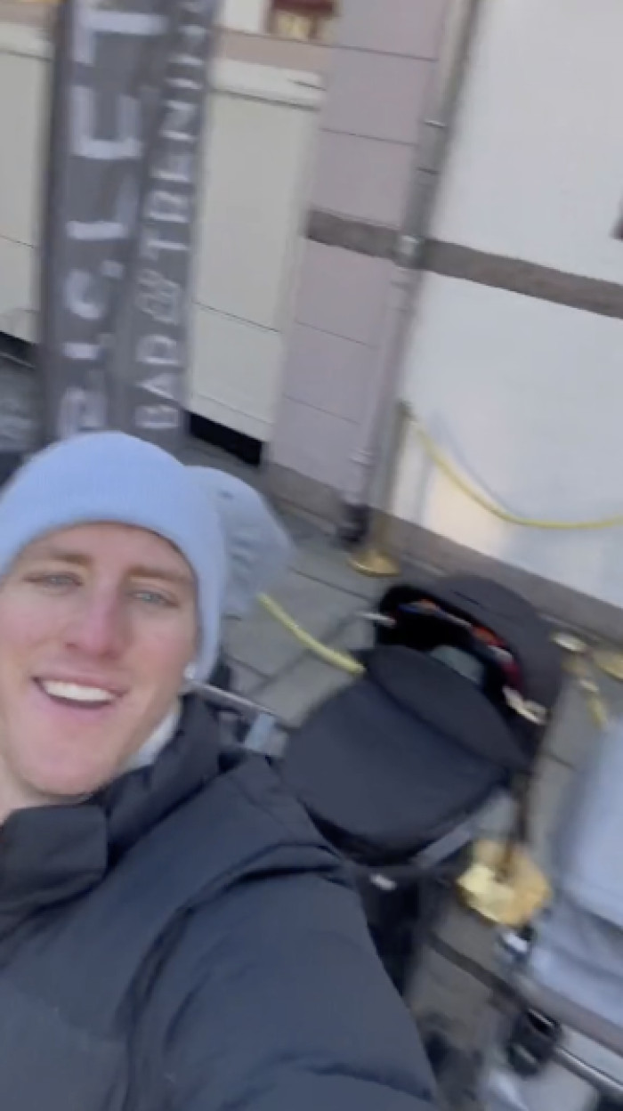 Olly Bowman is a TikToker who was strolling through a neighborhood in Norway while passing by a number of strollers left on the pavement