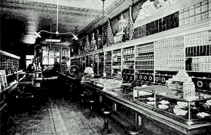 "Inside An Oregon Store In 1898"