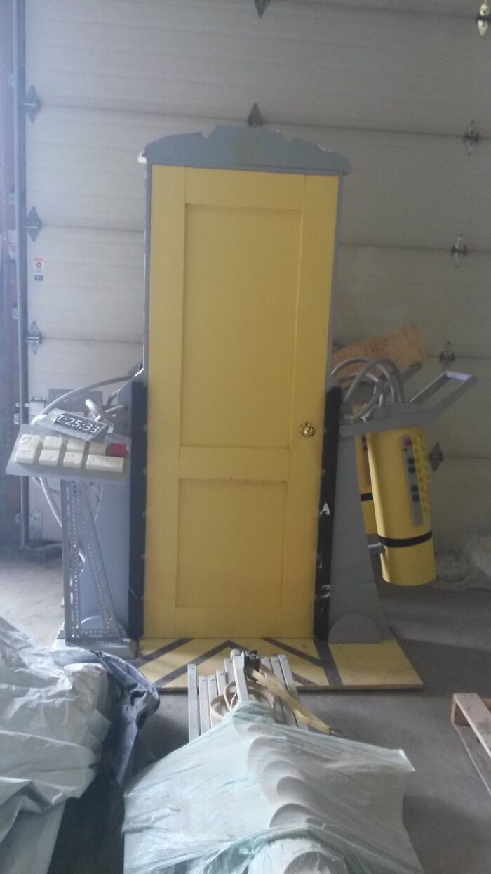 14. These lucky people found a Monsters, Inc. door while renovating their home