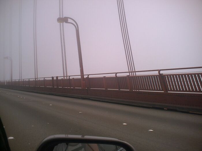 17. The stunning skyscrapers of the Golden Gate Bridge in San Francisco.