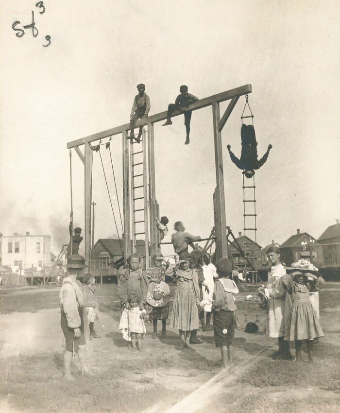 Outdoor Gymnasium And Playground, Chicago, Il (1903)