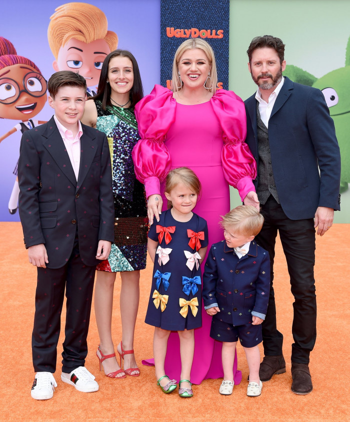 In 2019, Kelly, Brandon, and their four children attended the Ugly Dolls movie premiere as a family.
