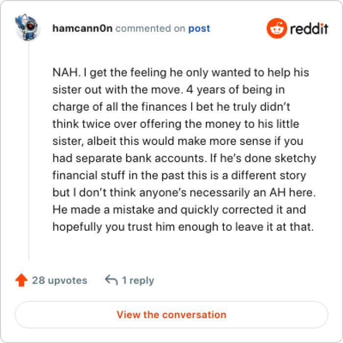 This Redditor doesn't believe anyone is an AH here