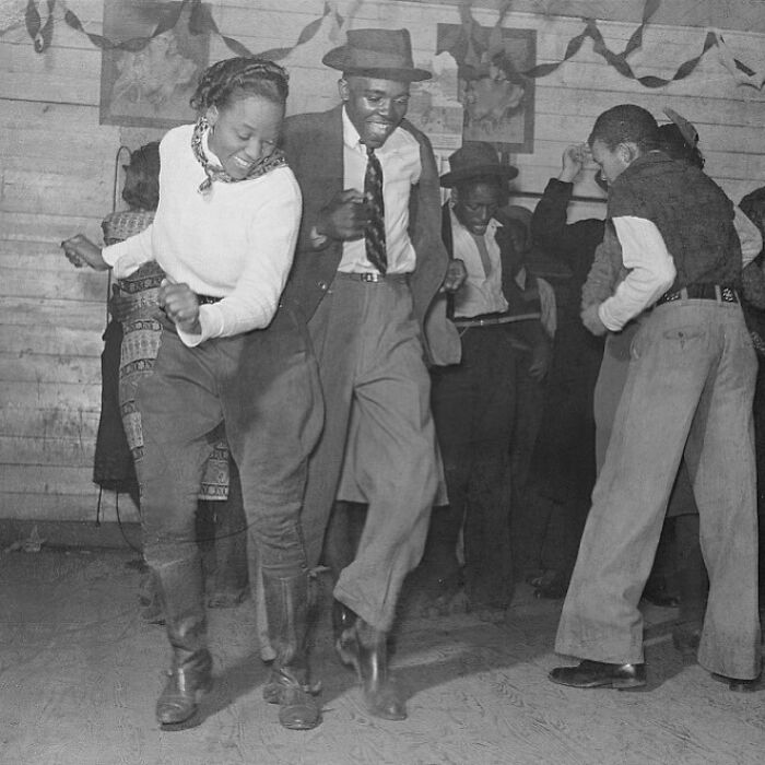 “Jitterbugging On A Saturday Evening,” Mississippi, 1939