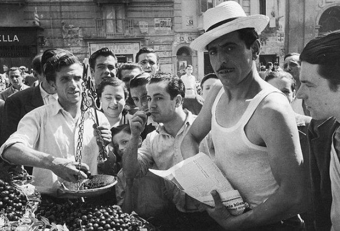 A glimpse into everyday life in Italy as the country slowly recovered in the late 1940s and early 1950s, marked by rebuilding, hardship, and quiet resilience.