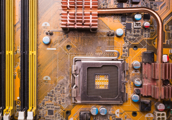 The Standard 90s Computer Specs
