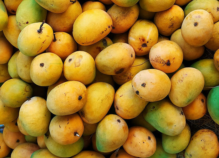 Blueberries and strawberries, exploring the accessibility debate for fruit nutrition.