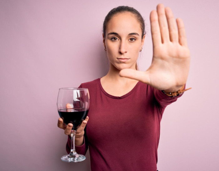 How Alcohol Undermines Your Antihistamines