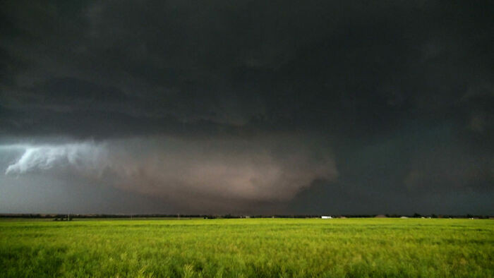 The 2013 el reno tornado became the widest and fastest ever recorded on earth.