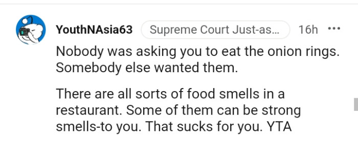 There are sorts of food smells in a restaurant