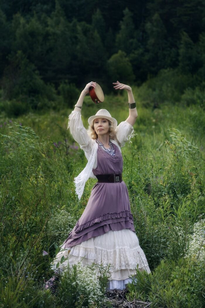 33. Everyone, it's time for some dance lessons