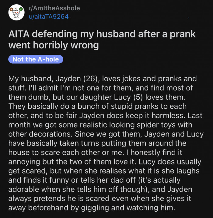 Here's the original post by Reddit user u/aitaTA9264: