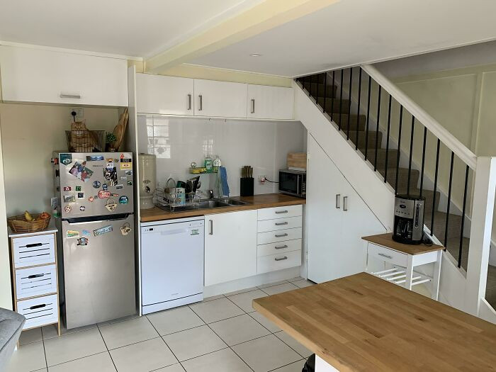 16. I Lost My Cat Today And Eventually Found Him Like This Staring At Me