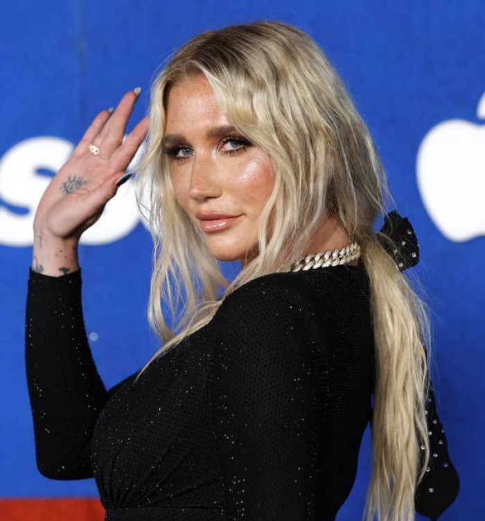 7. Kesha claims that she once had sex with a ghost.