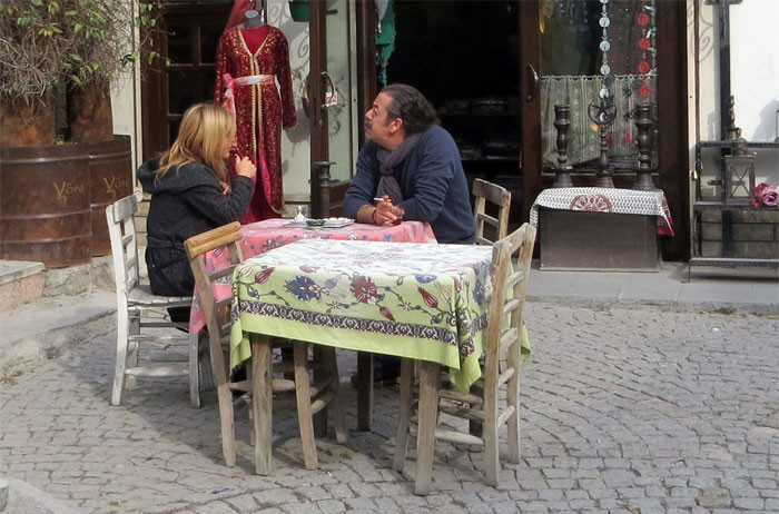 14. Meetups were organized via phone calls.