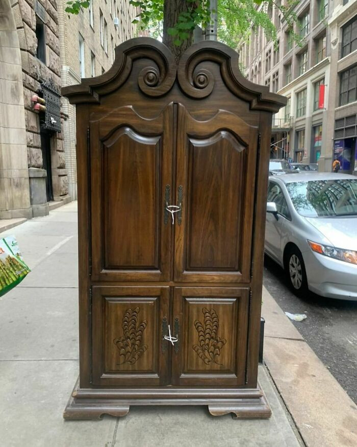 22. These Three Pieces Were So Amazing That We Were Utterly Befuddled Trying to Decide Their Ranking! Right There at 13 East 22nd Street.