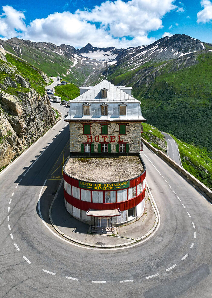 “Hairpin To Win”