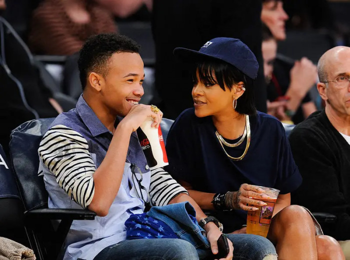 19. Again, we have Rihanna and her brother, Rajad Fenty